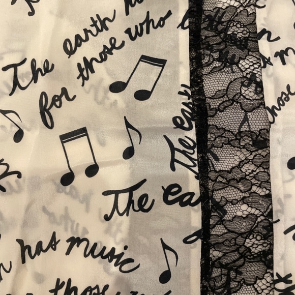 Alice and Olivia top - Picture 2 of 6